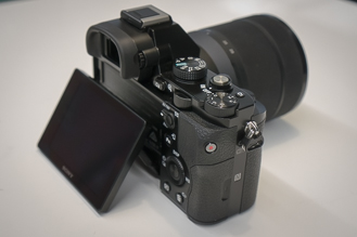 A7r Articulating Screen. Photo from "The Verge"