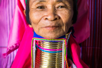 Long-Neck-Woman-Portrait-Photo-Workshop