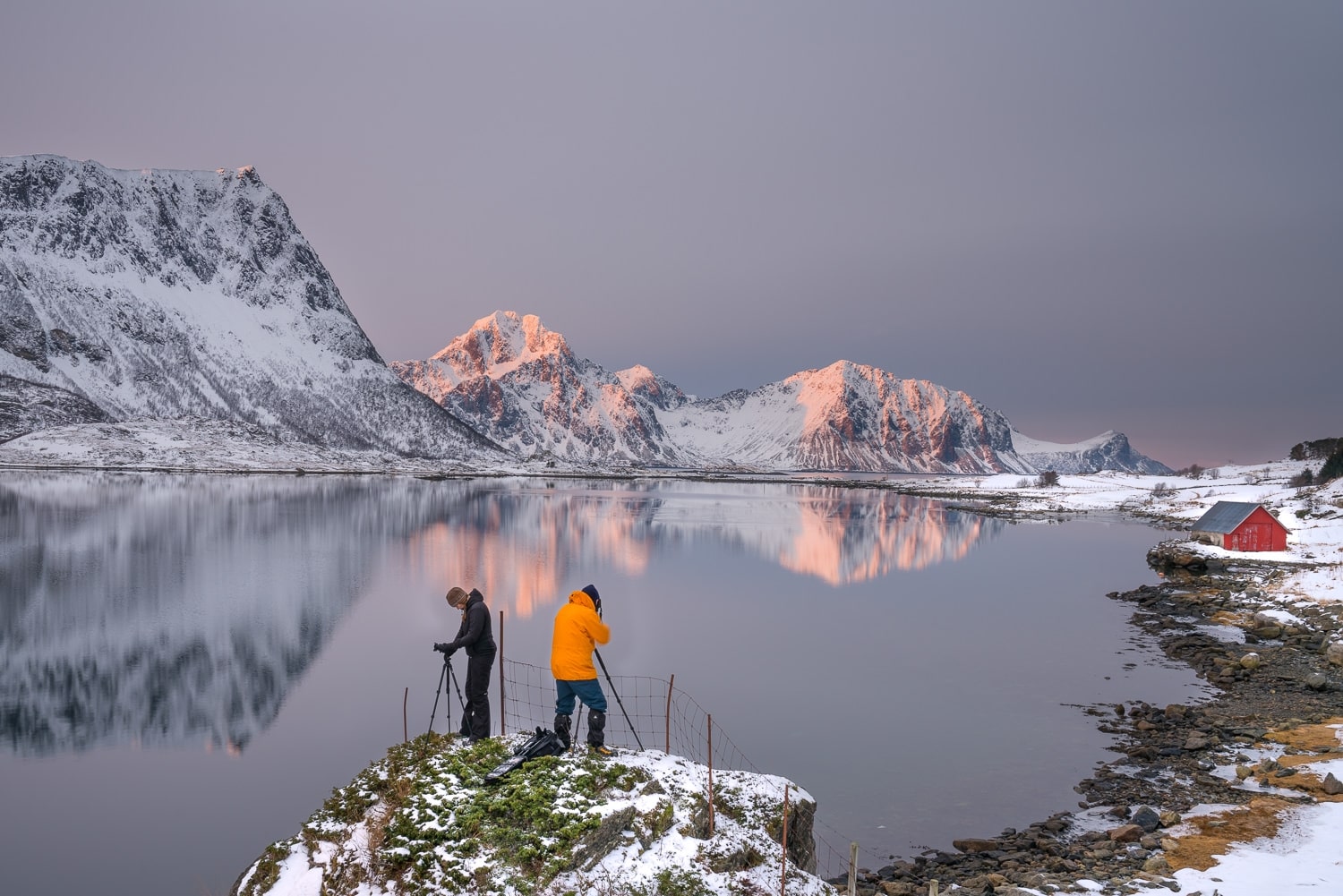 Lake-Sunrise-Reflections-Norway-Lofoten-Photo-Workshop