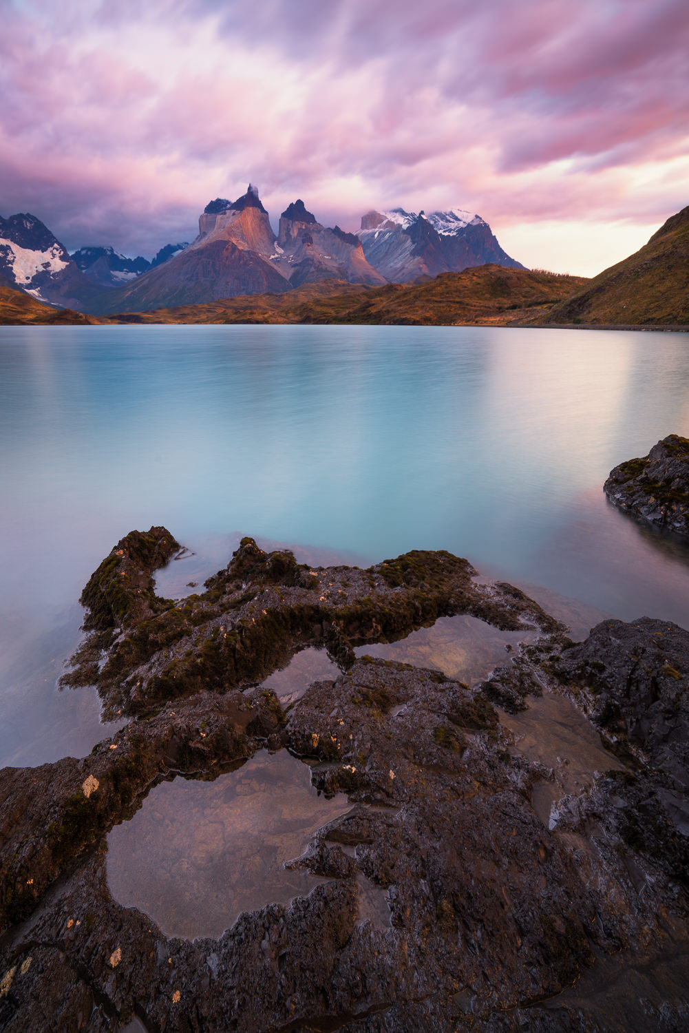 Sunrise_Lago_Pahoe_Patagonia_Photo_Workshop