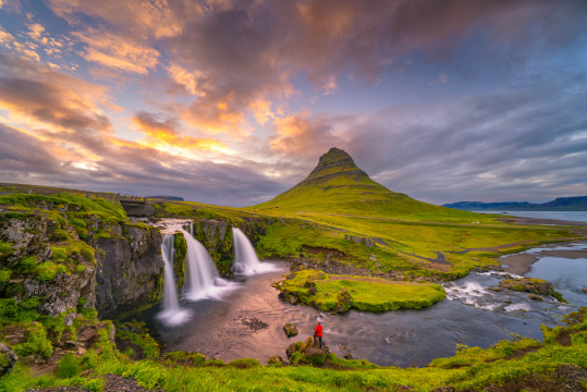 Kirkjufellsfoss-Waterfall-West-Iceland-Photo-Workshop