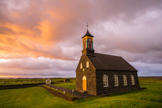 Church-Iceland-Sunset-Photo-Workshop