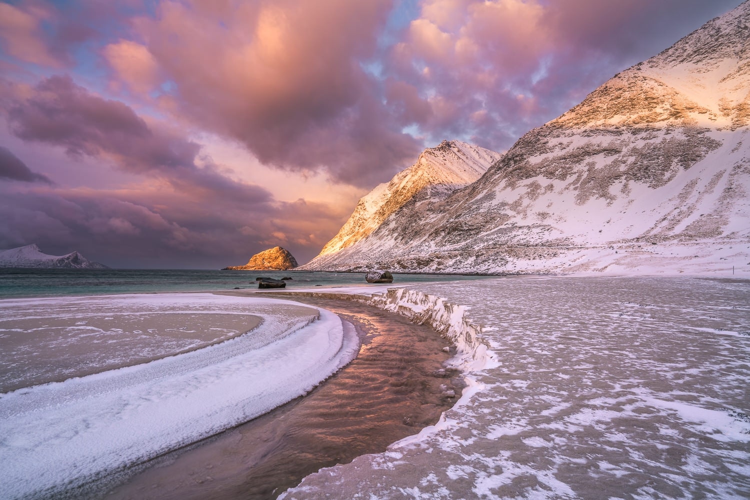 Haukland_Beach_Sunrise_Lofoten_Islands_Norway_Photo_Workshop