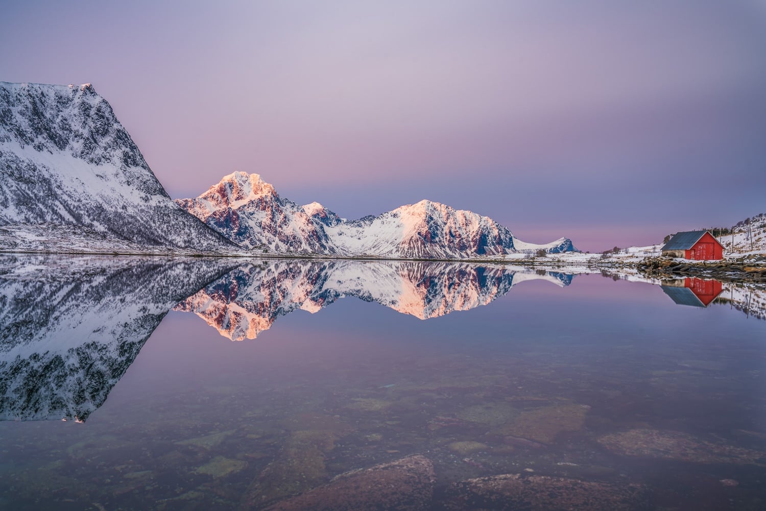 Vagspollen_Reflections_Sunrise_Lofoten_Islands_Norway_Photo_Workshop-1