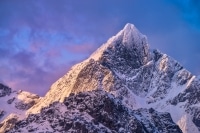 Mountain_Peak_Sunrise_Lofoten_Island_Photo_Workshop