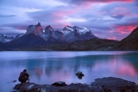 Photographer-Sunrise-Hosteria-Pehoe-Torres-del-Paine-Patagonia-Photo-Workshop