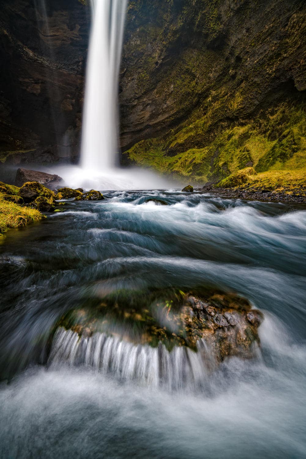 Waterfall_Iceland_Skogar