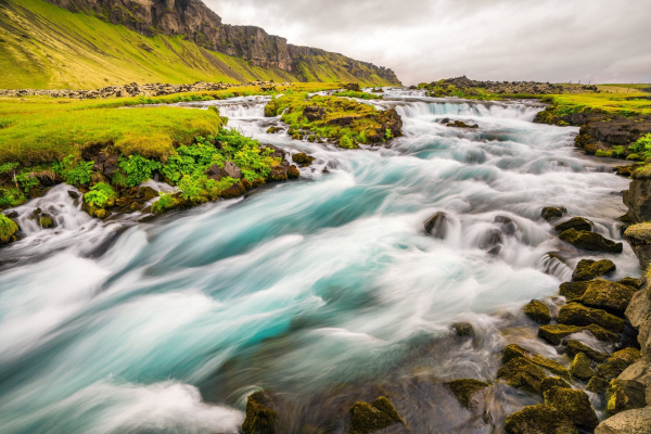 Roadside_Waterfall_Iceland_Sony_16-35f28GM