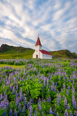Vik_Church_Iceland_Sony_16-35f28GM