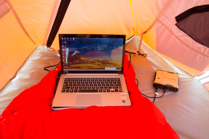 Toshiba Kirabook Camping in Iceland