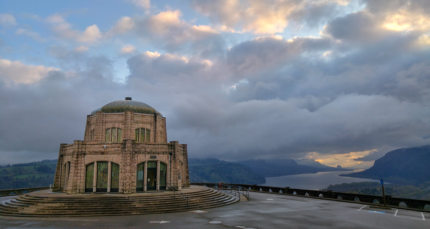 HDR image from the LG G4 of the Vista House in the Columbia River Gorge