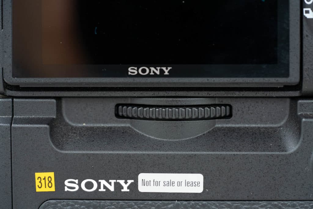 Close up of SOny VG-C4EM Battery Grip