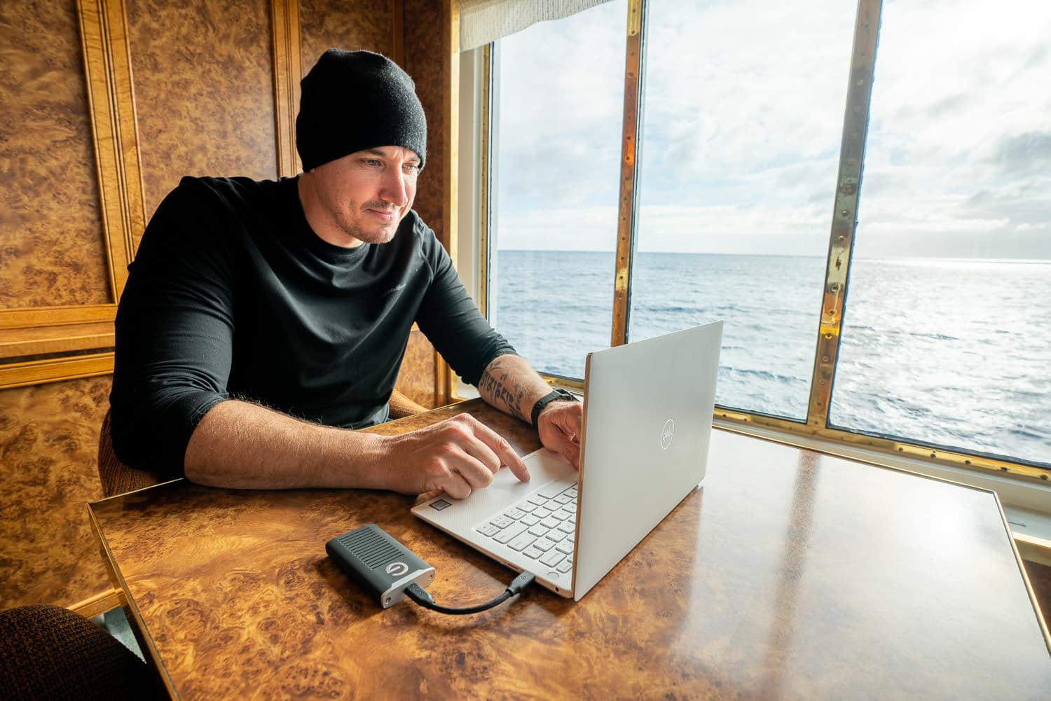 Using the Dell XPS 13 9380 on the road in Antarctica