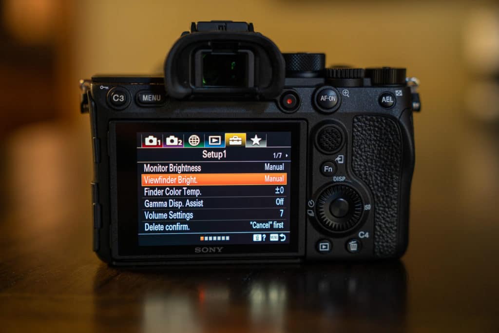Adjusting the Brightness of your Viewfinder Sony a7R IV